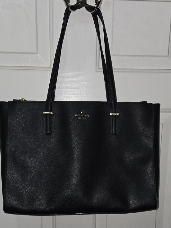 kate spade Handbags - Kate Spade Black Leather Tote 10.5" X 14"